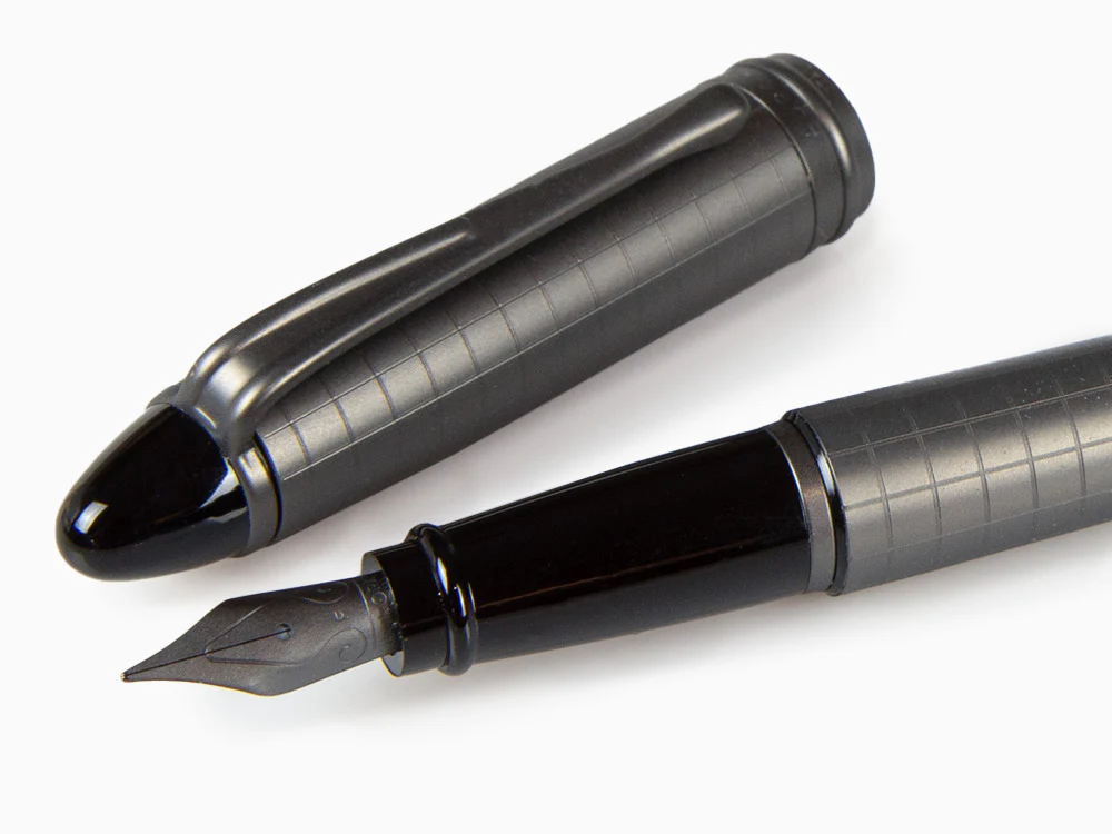 Aurora Ipsilon Full Metal Black Fountain Pen, Ruthenium, B16-RQ - Image 5