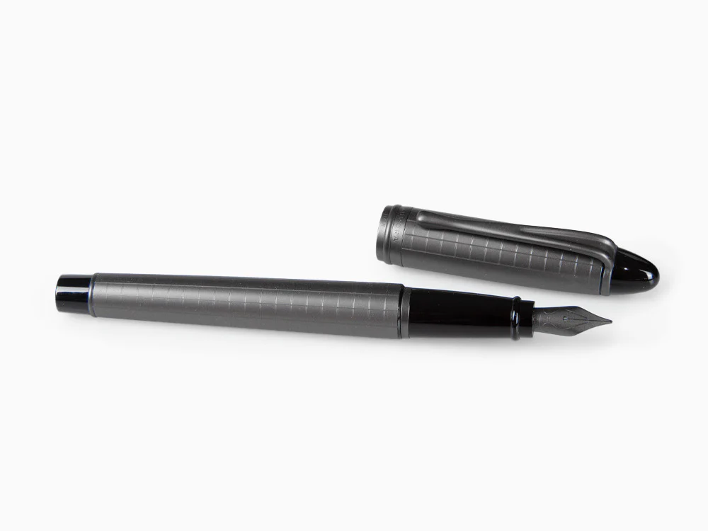 Aurora Ipsilon Full Metal Black Fountain Pen, Ruthenium, B16-RQ - Image 7