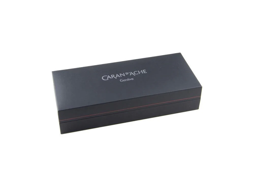 Caran d´Ache Léman de Nuit Fountain Pen, Black Lacquer, Black, 4799.019 - Image 9