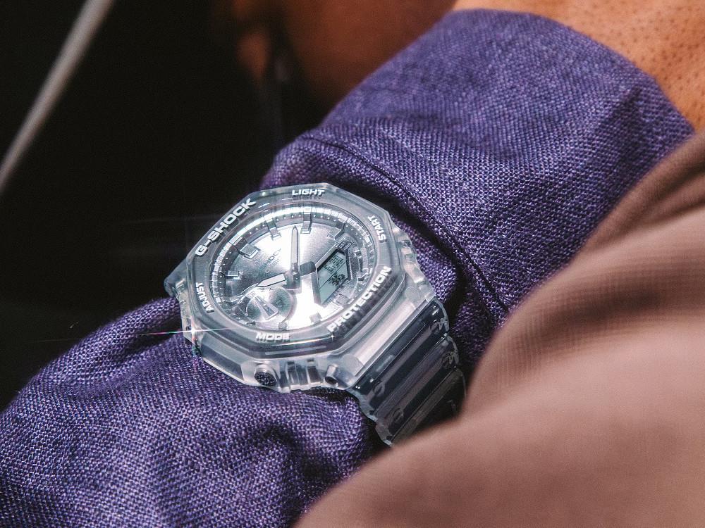 G-SHOCK Casio Classic Bright Metallic Quartz Watch, Silver, GA-2100BM-7A8ER - Image 3