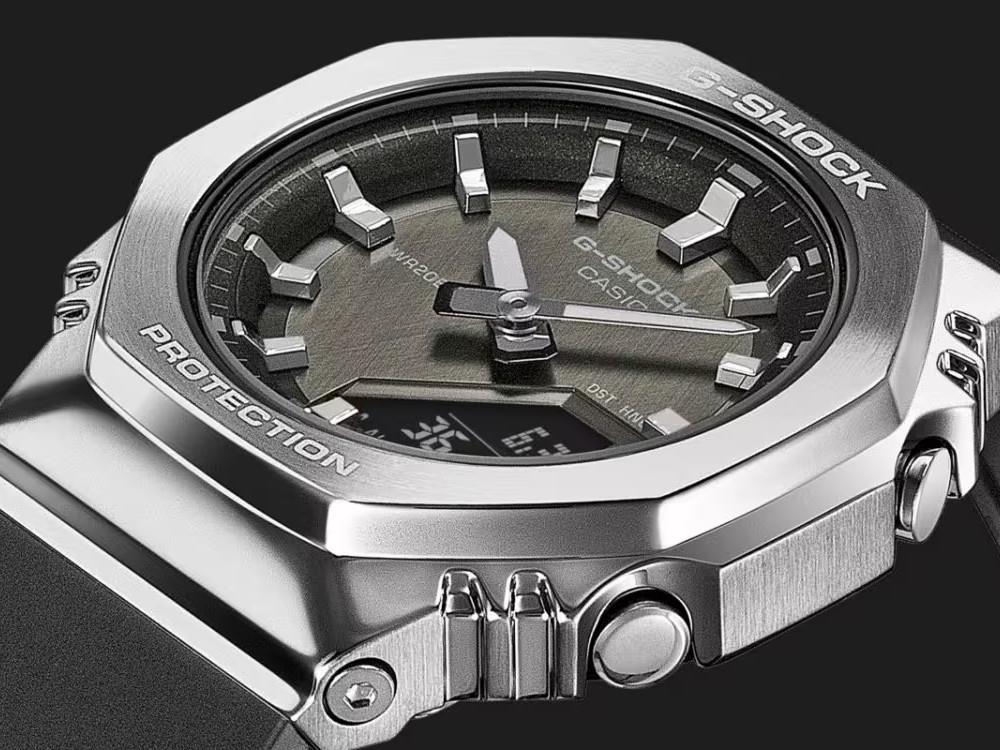 G-SHOCK Casio Classic Quartz Watch, Grey,GM-S2110-1A1ER - Image 4