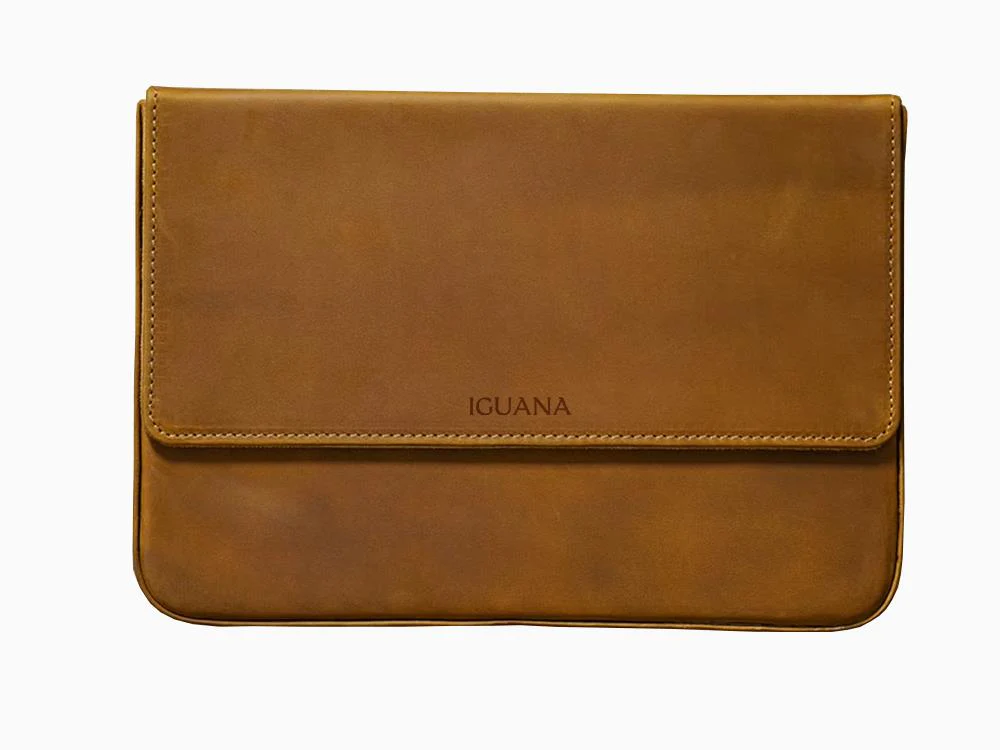 Iguana Pen Case Camel, 12 Writing Items - Image 2