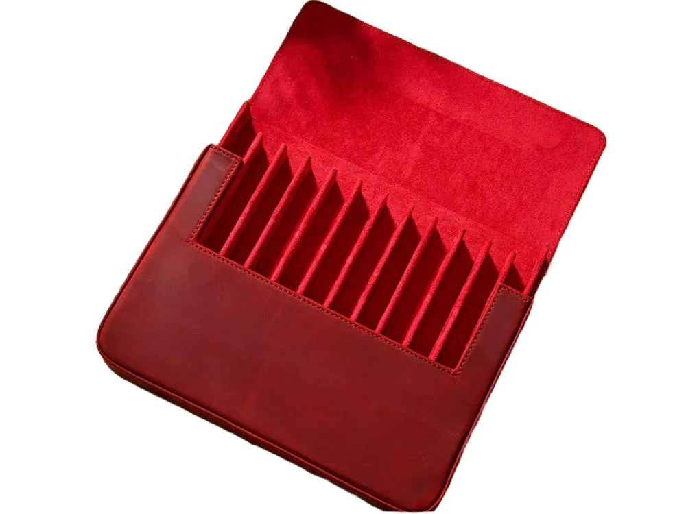 Iguana Pen Case Red, 12 Writing Items - Image 3