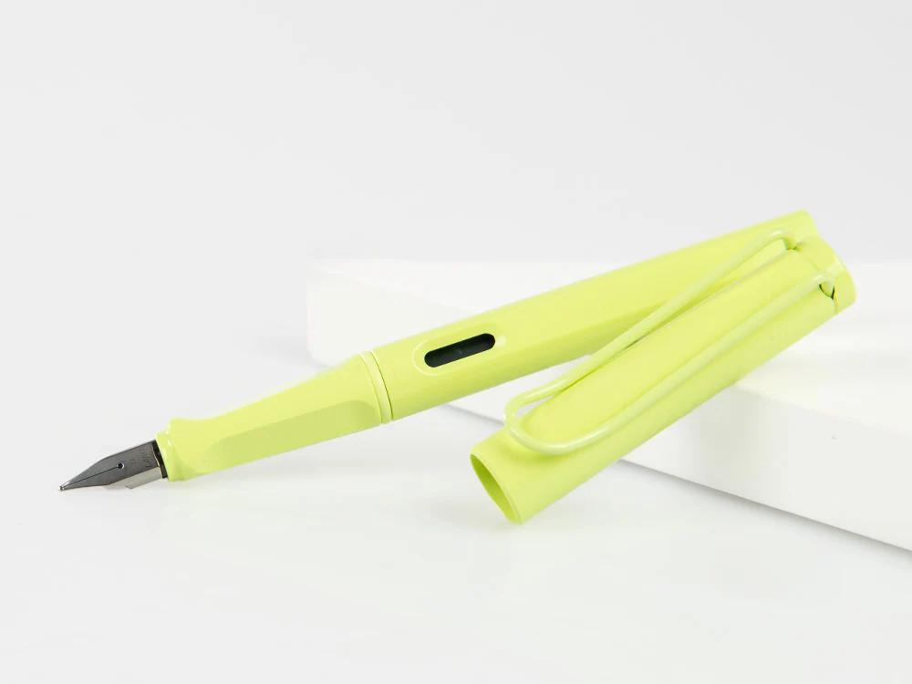 Lamy Safari Springgreen Fountain Pen, Special edition, 1237169 - Image 4