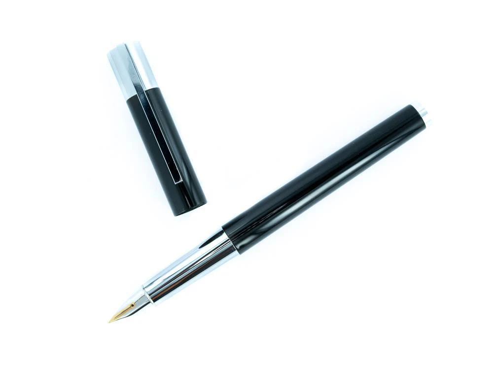 Lamy Scala Pianoblack Fountain Pen, Black, 14k Gold Platinum Plated - Image 6