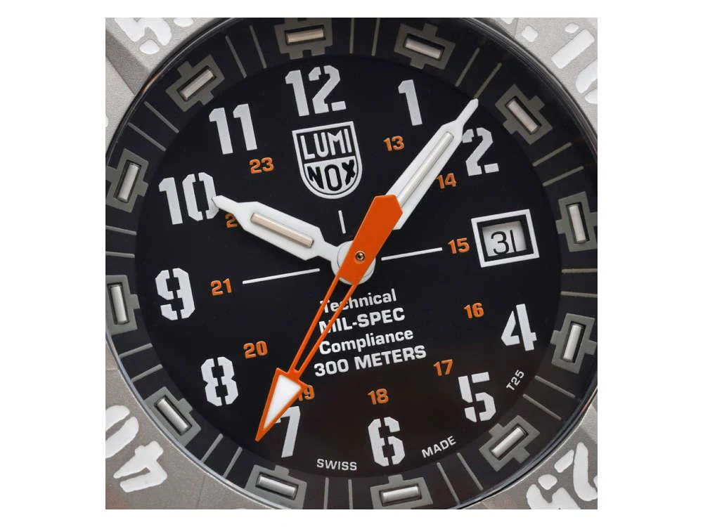 Luminox Land Mil-Spec 3350 Series Quartz Watch, Black, 46 mm, XL.3359.SET - Image 8