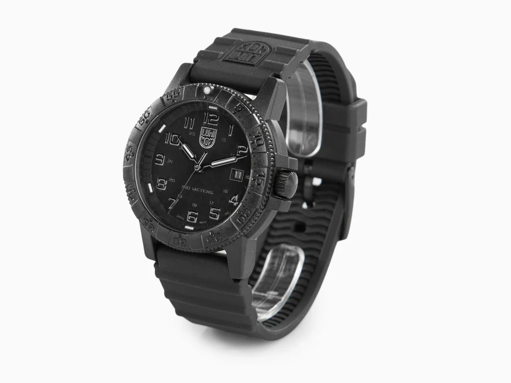 Luminox Leatherback  Sea Turtle Giant 0320 Quartz Watch, Black, Carbon, 44mm - Image 4
