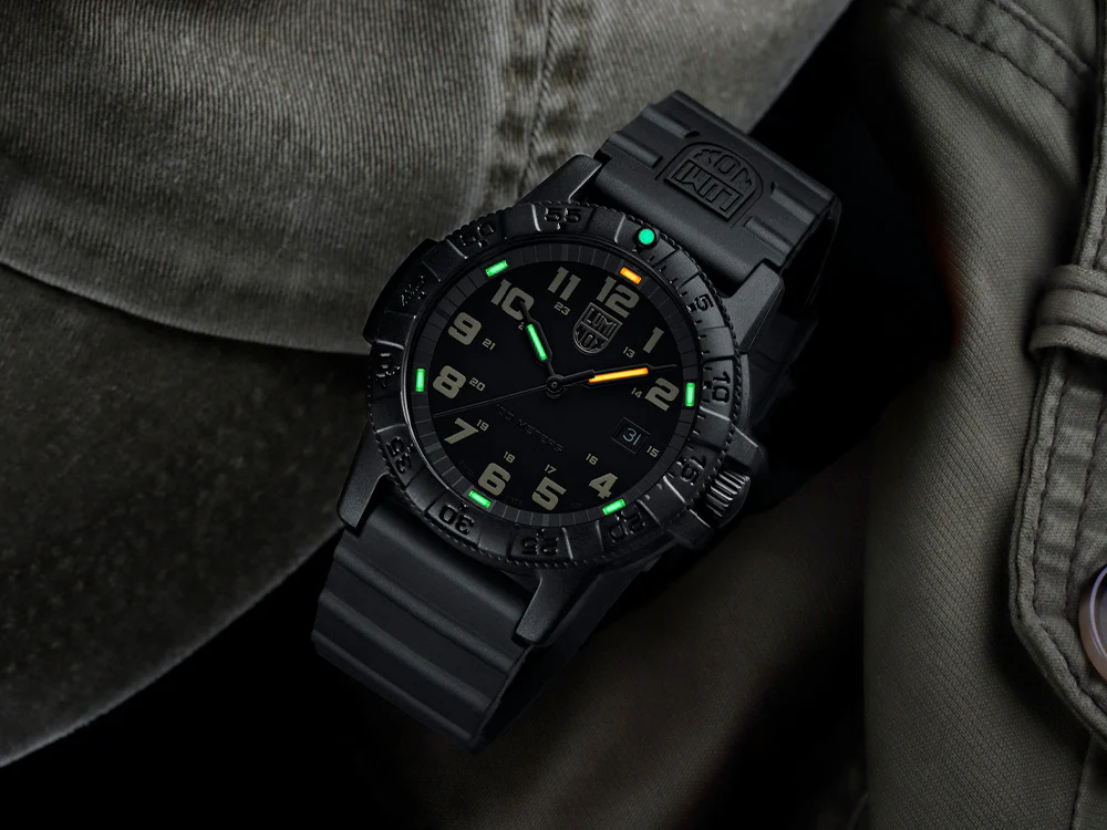 Luminox Leatherback Sea Turtle Quartz Watch, Black, CARBONOX™, 44 mm, XS.0330 - Image 8