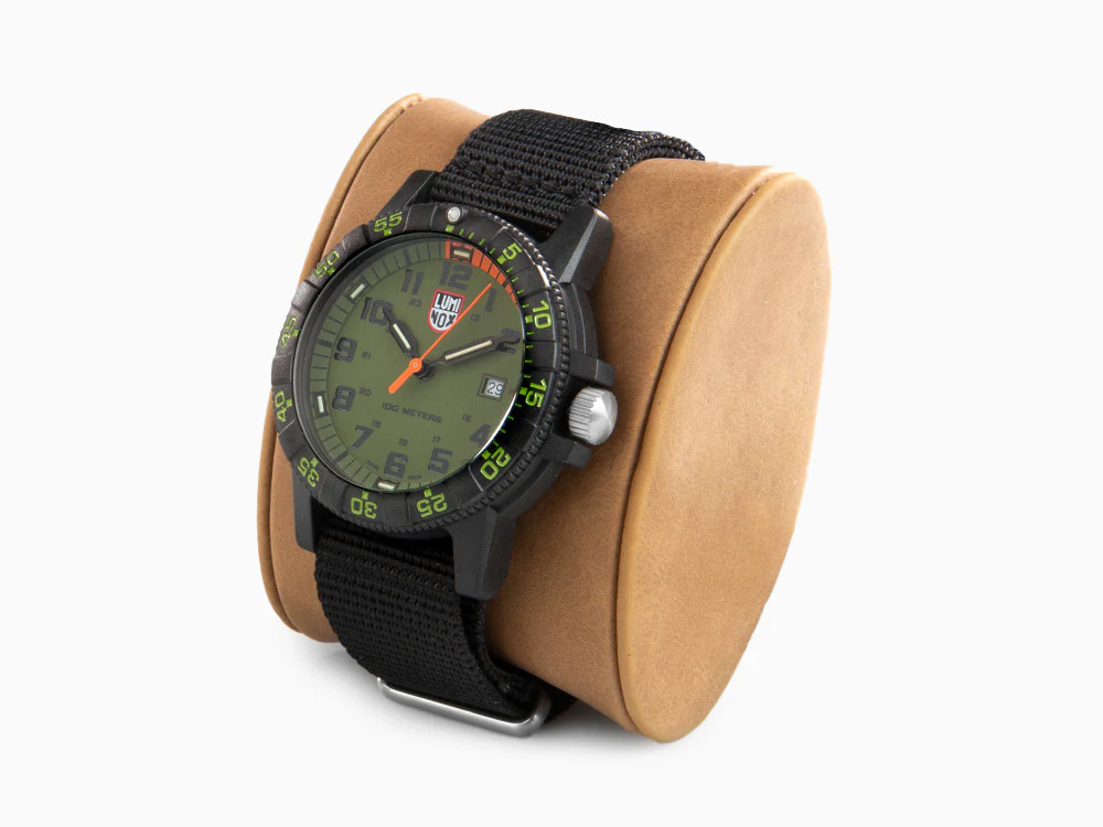 Luminox Sea Turtle Giant Quartz Watch, Green, Carbon, 44 mm, 10 atm, Day - Image 4