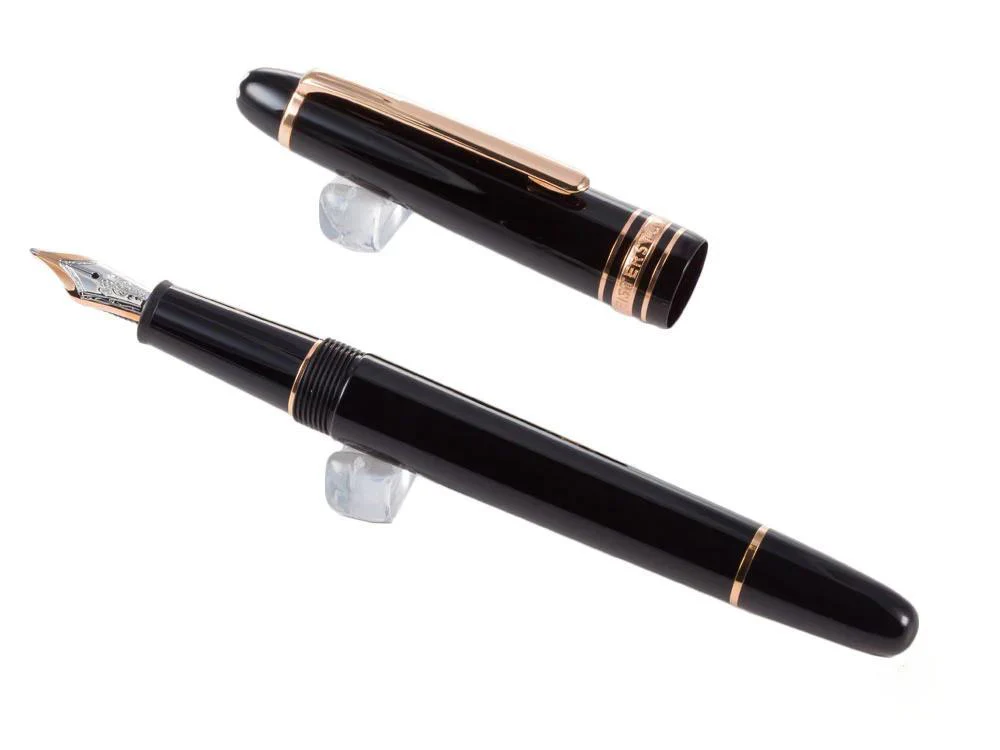 Montblanc Meisterstück Classique Fountain Pen, Rose gold, 132485 - Image 3