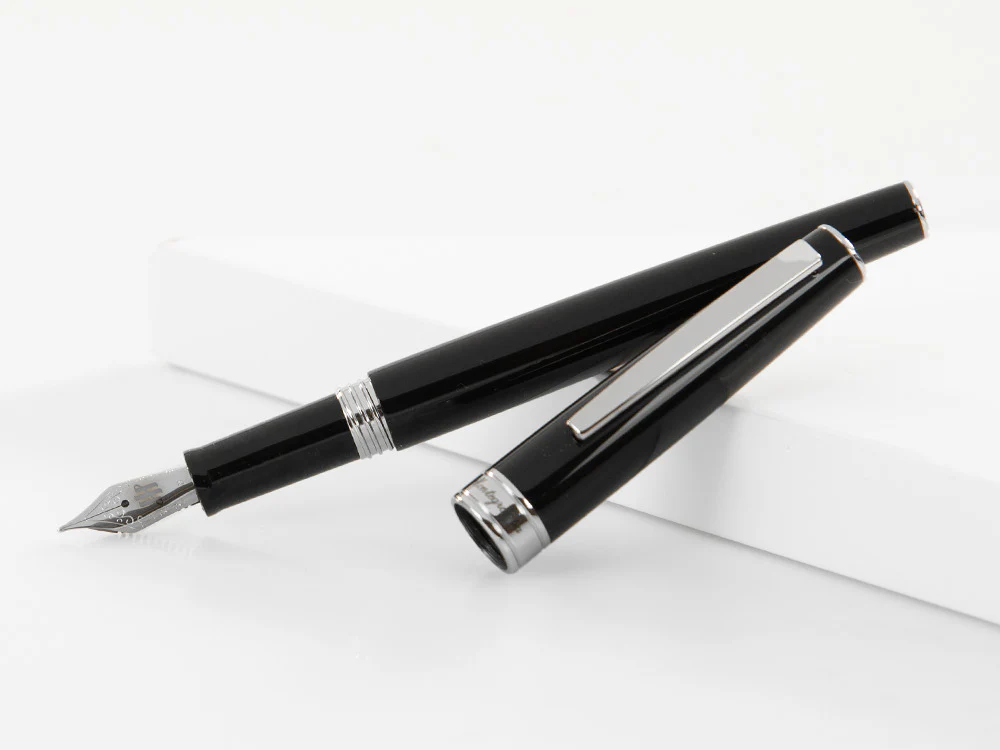 Montegrappa Armonia Fountain Pen, Resin, Black, ISA1R-AC - Image 4