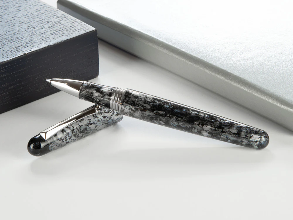 Montegrappa Elmo Ambiente Charcoal Rollerball pen, Resin, ISEERRIC - Image 5