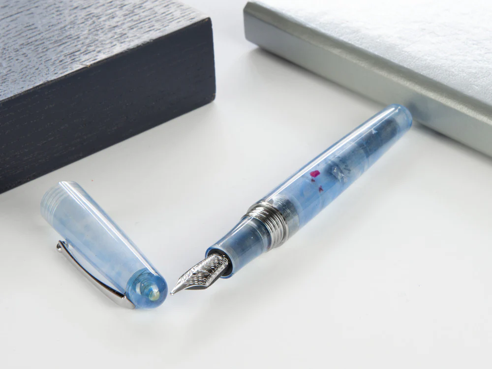 Montegrappa Elmo Ambiente Ocean Fountain Pen, Resin, ISEER-ID - Image 4