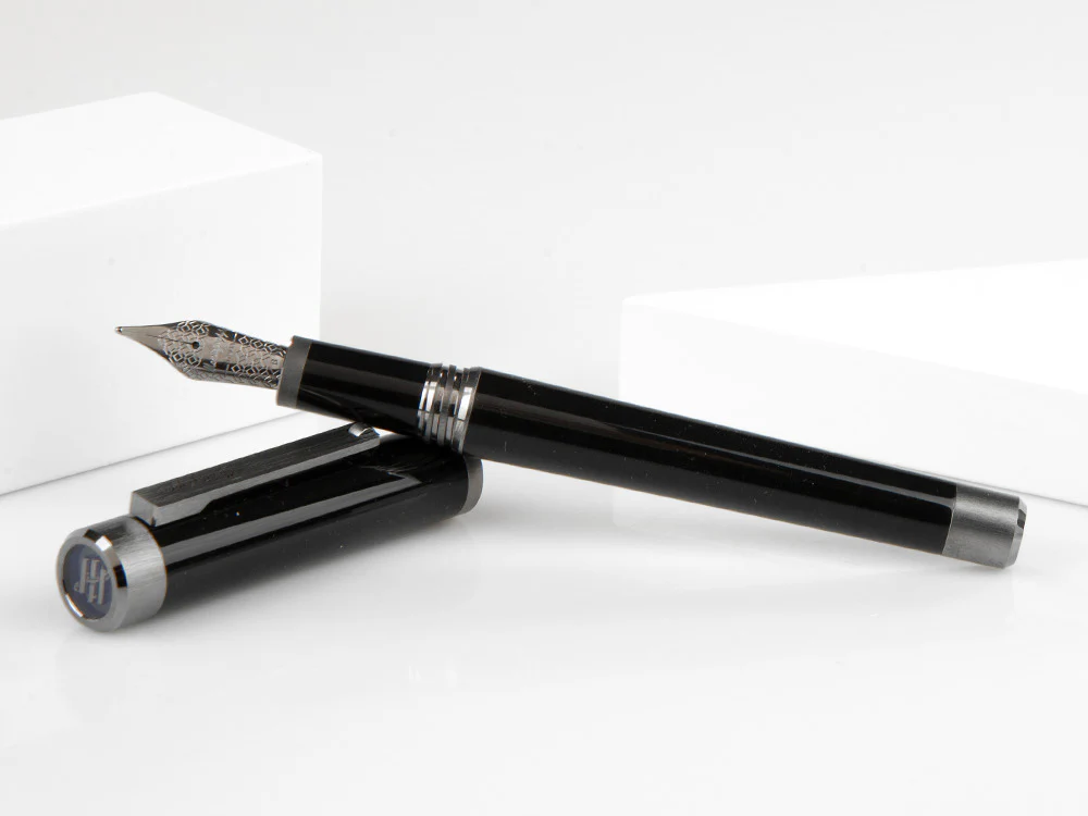 Montegrappa Zero Fountain Pen, Black Resin, Steel, Ruthenium, ISZET-BL - Image 4