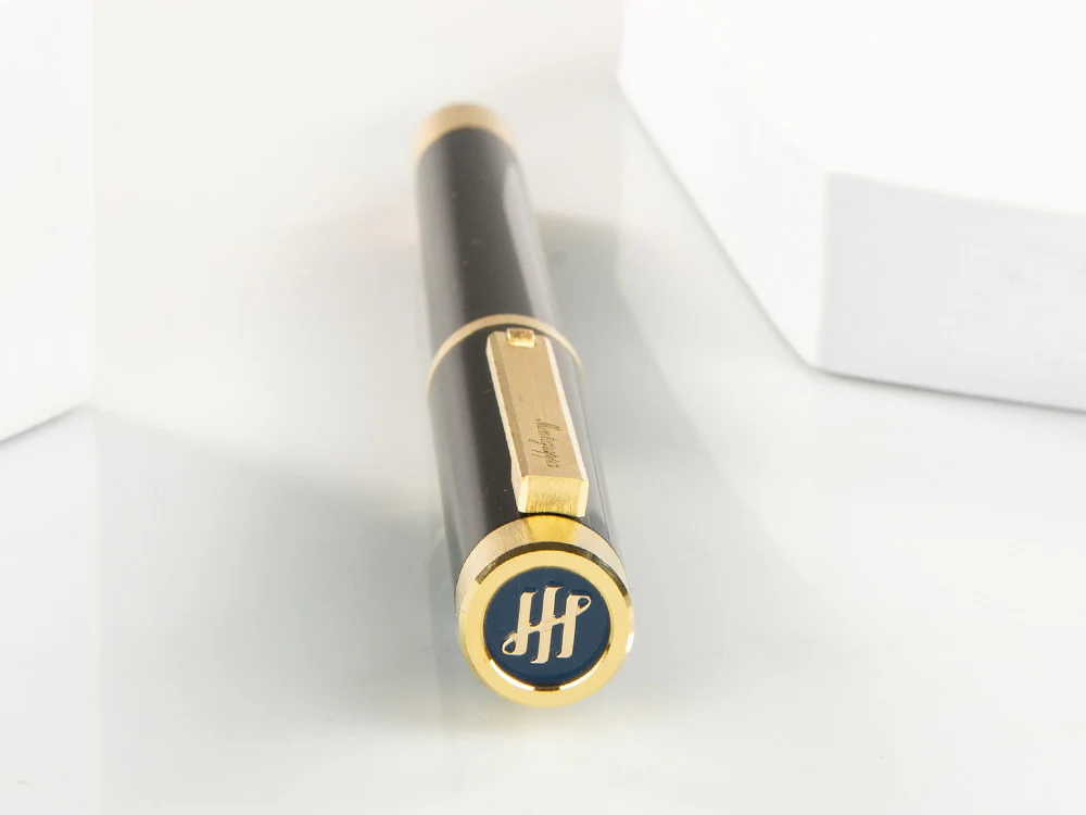 Montegrappa Zero Fountain Pen, Black Resin, Yellow gold trims, ISZEI-IY - Image 8