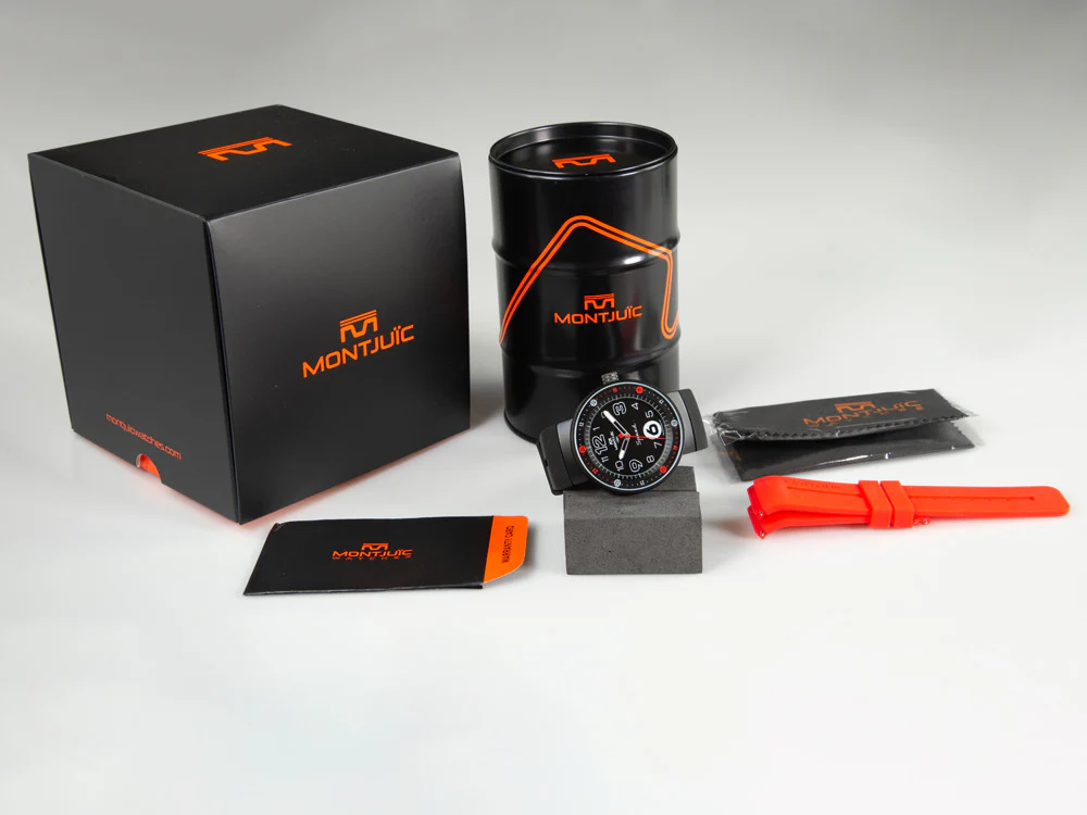 Montjuic Standard Quartz Watch, Stainless Steel 316L, Black, 43 mm, MJ1.0102.B - Image 8