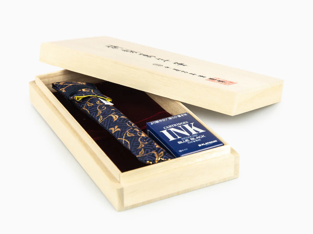 Nakaya Cigar Kuro-Roiro Fountain Pen Long, Black, 14k Gold bicolour - Image 9