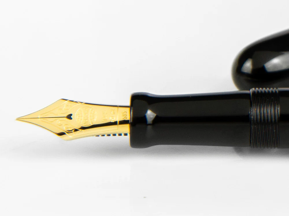 Nakaya Cigar Kuro-Roiro Fountain Pen Long, Black, Ebonite - Image 4
