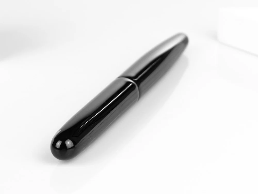 Nakaya Cigar Kuro-Roiro Fountain Pen Long, Black, Ebonite - Image 8