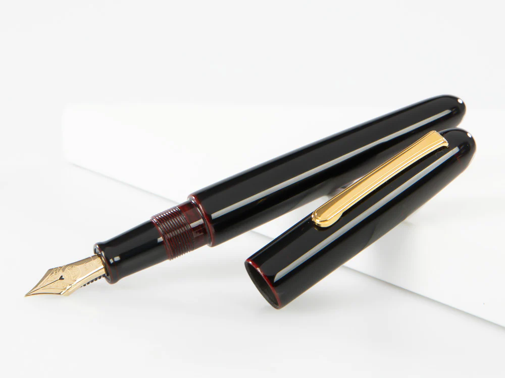 Nakaya Writer Fountain Pen, Kuro Tamenuri, Ebonite and Urushi lacquer - Image 4
