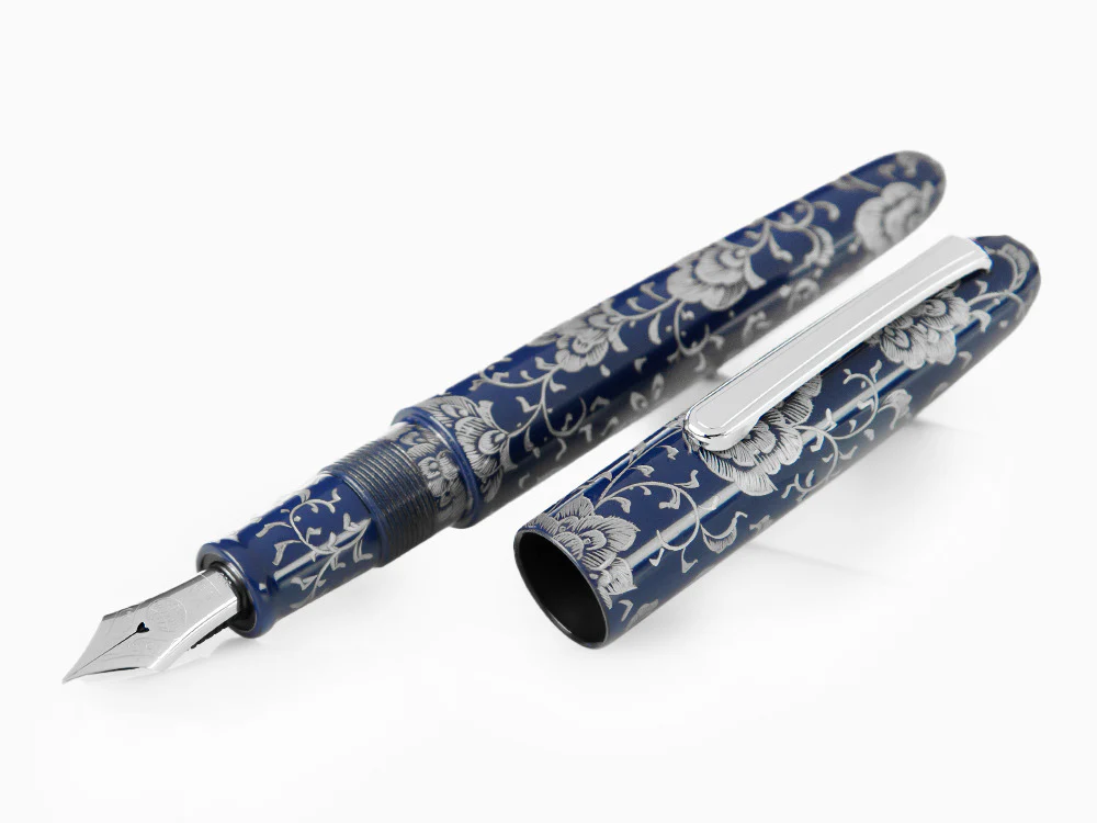 Nakaya Writer Portable Chingin Fountain Pen, Ebonite and Urushi lacquer - Image 4