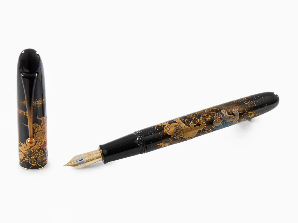 Namiki Yukari Royale Lioness and cubs Fountain Pen, Urushi lacquer - Image 2