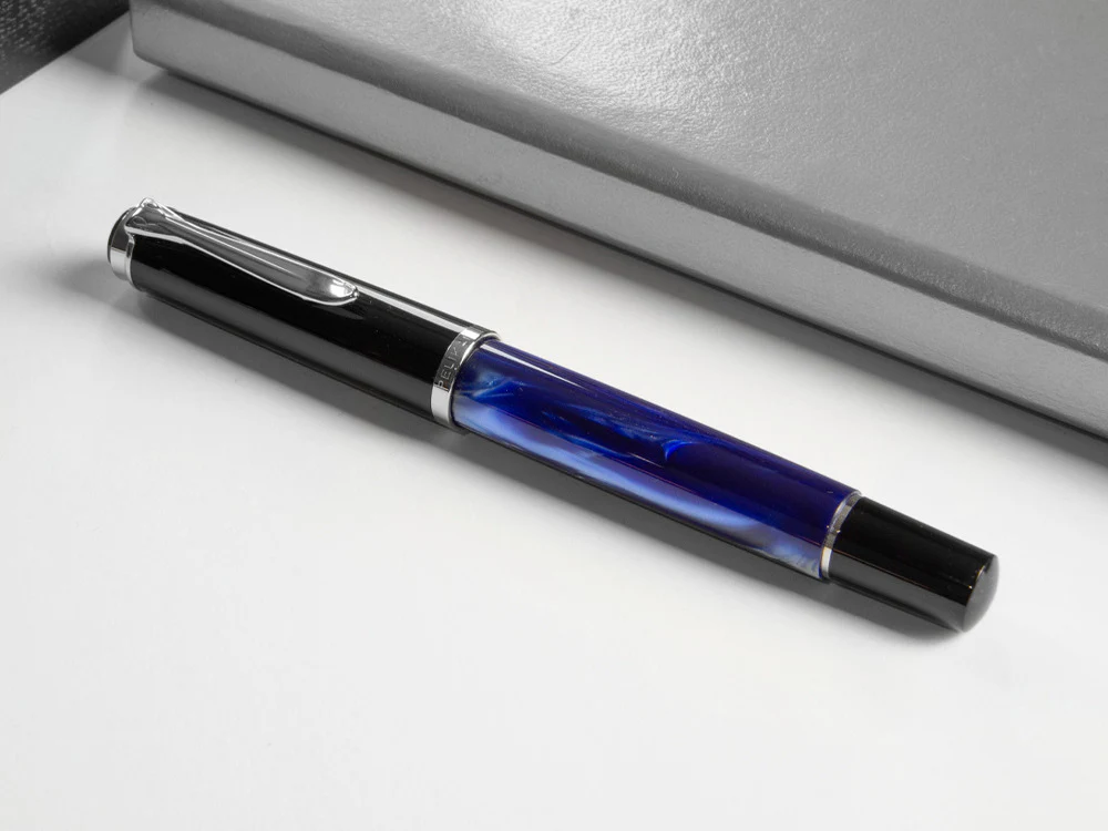 Pelikan Classic M205 Fountain Pen, Blue Marble, Chrome trim, 801973 - Image 9
