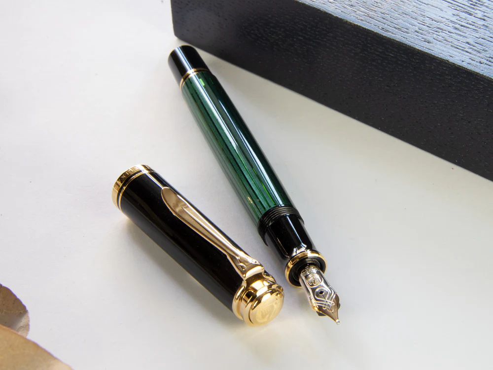 Pelikan Fountain Pen Souverän M400 - Black & Green, 994863 - Image 3