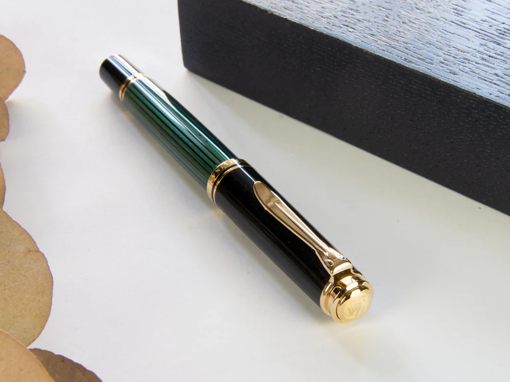 Pelikan Fountain Pen Souverän M400 - Black & Green, 994863 - Image 4