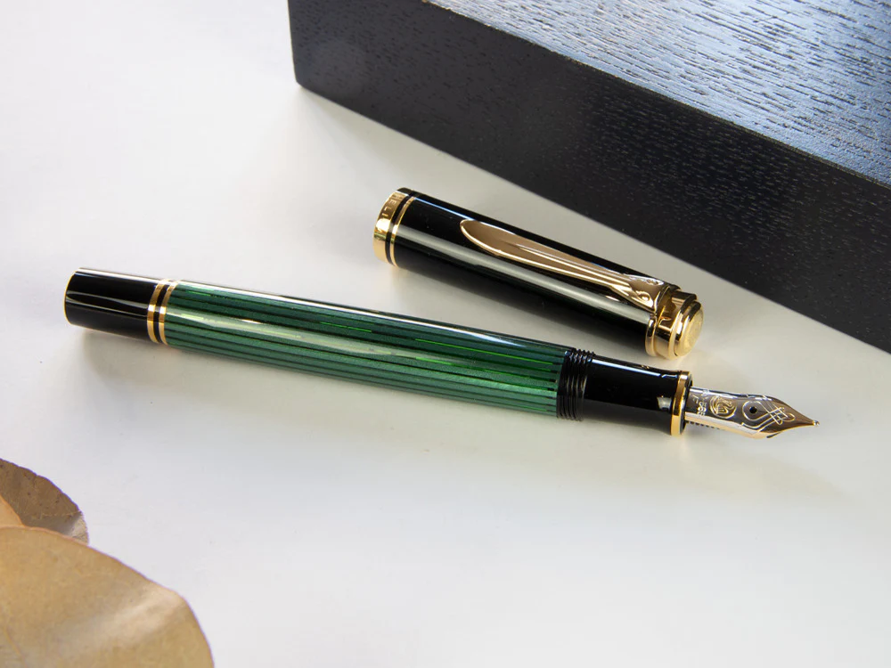 Pelikan Fountain Pen Souverän M400 - Black & Green, 994863 - Image 8