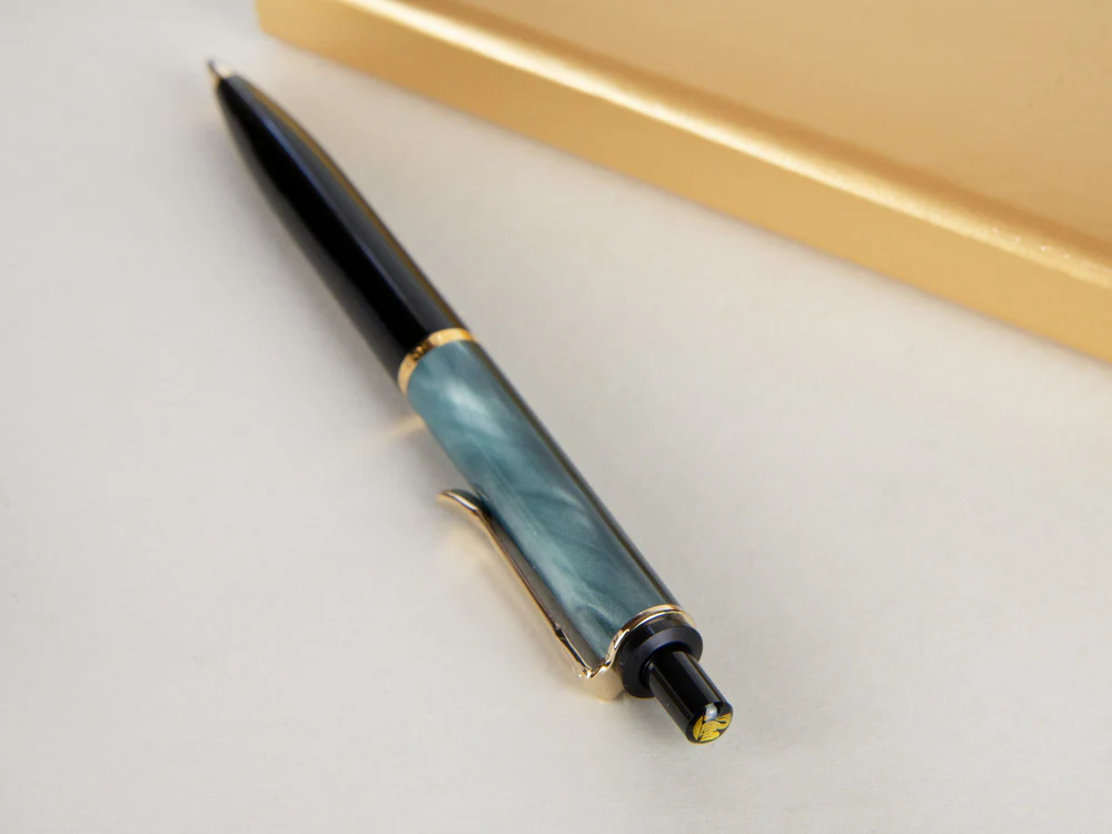 Pelikan K200 Ballpoint pen, Green Marble, Gold trim, 996694 - Image 5