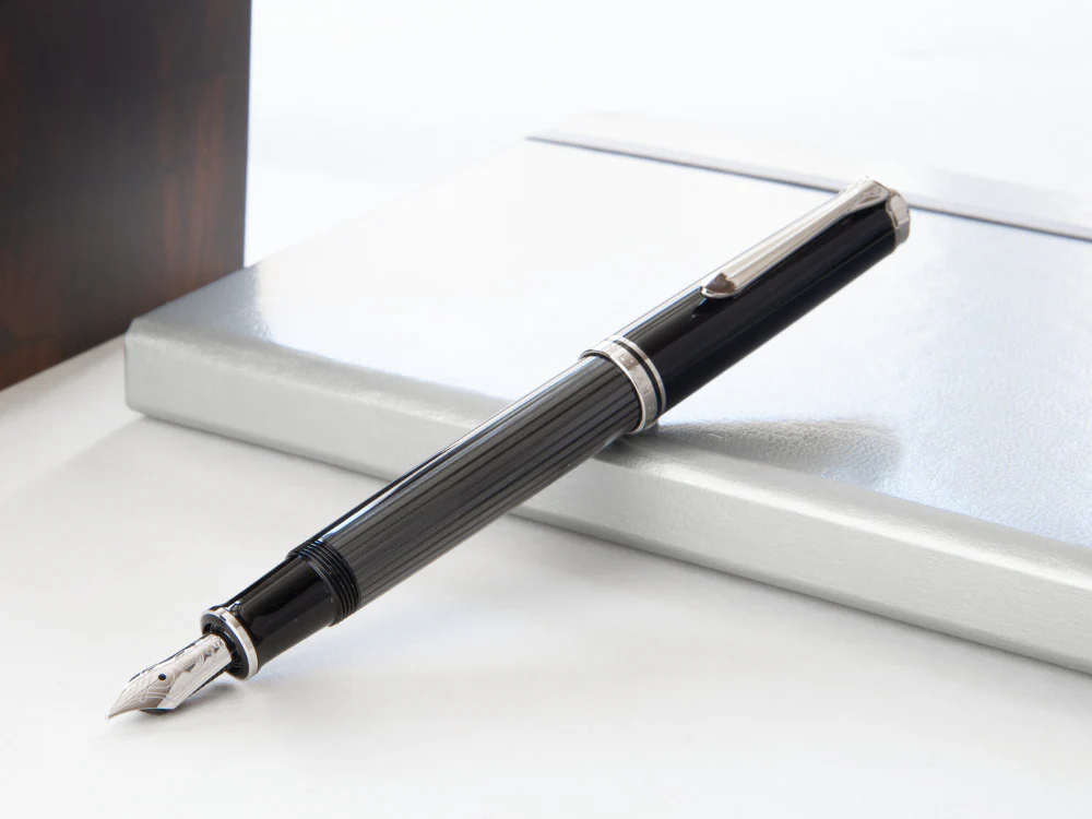 Pelikan Souverän M605 Stresemann Fountain Pen, Palladium trim, 813624 - Image 4