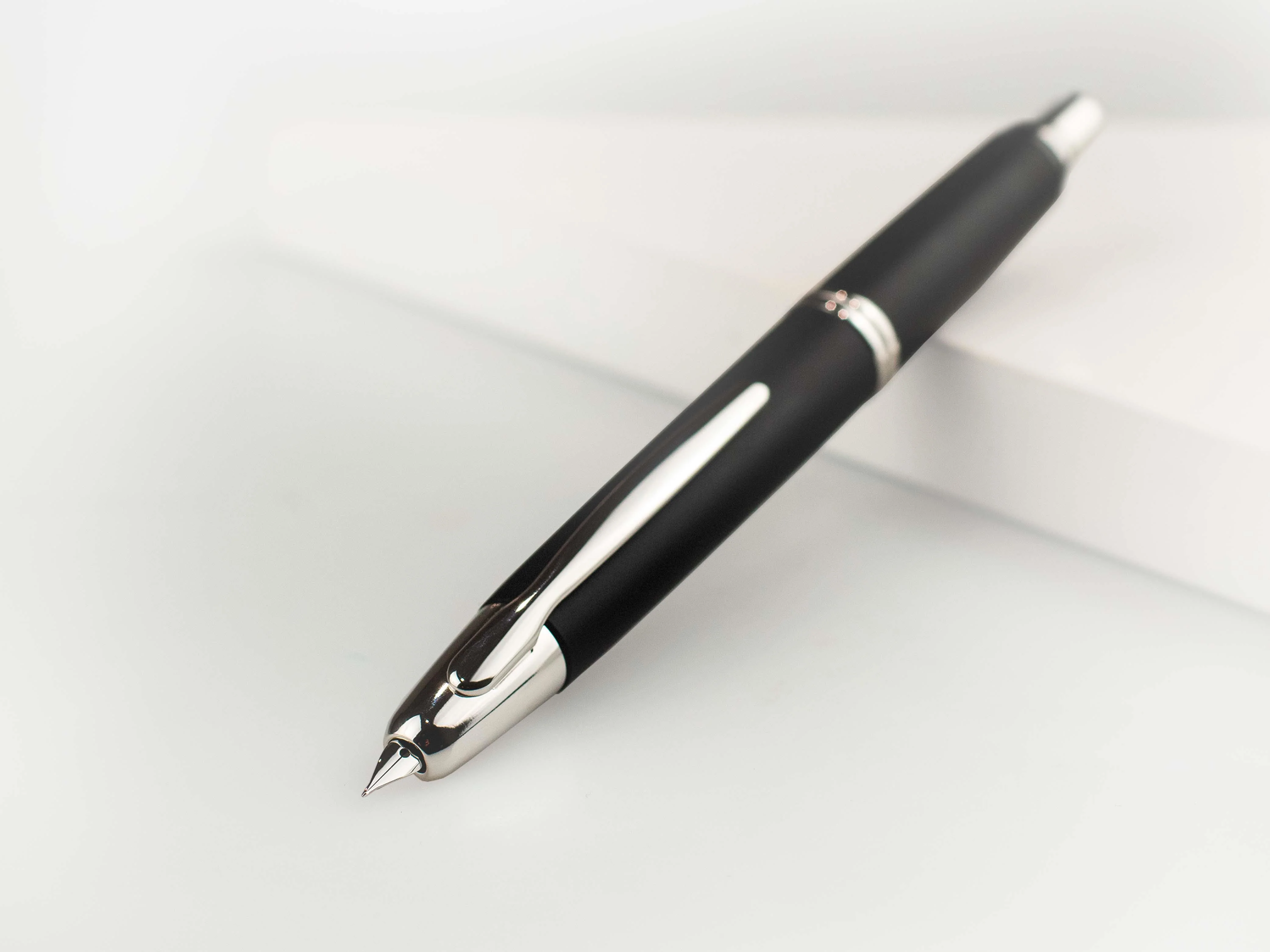 Pilot Capless Matte Fountain Pen, Rhodium trim, Black, FC-18000RRR-B - Image 2