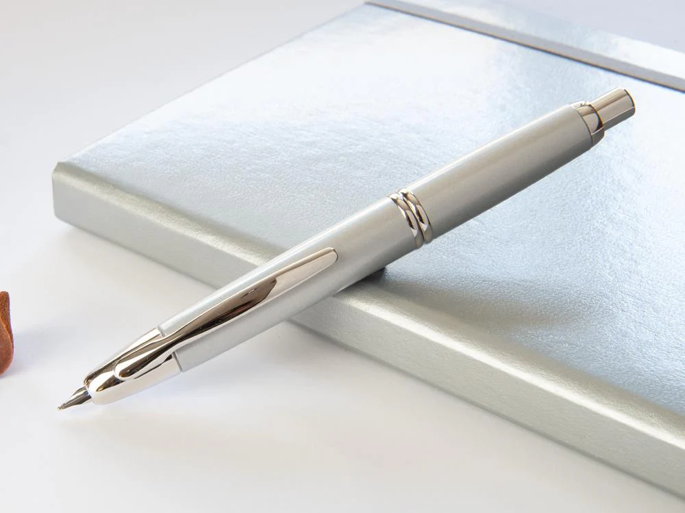 Pilot Capless Retractable Fountain Pen, Chrome, Lacquer - Image 3