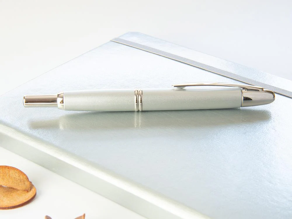 Pilot Capless Retractable Fountain Pen, Chrome, Lacquer - Image 4