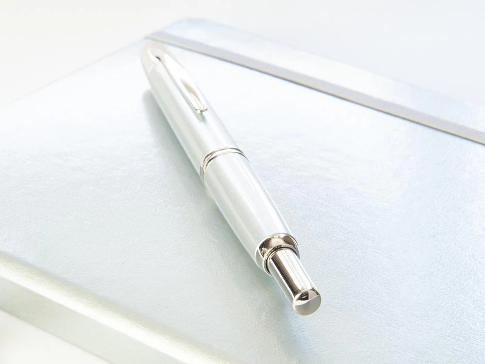 Pilot Capless Retractable Fountain Pen, Chrome, Lacquer - Image 6
