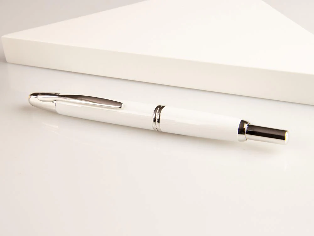 Pilot Capless Retractable Fountain Pen White, Chrome - Image 3