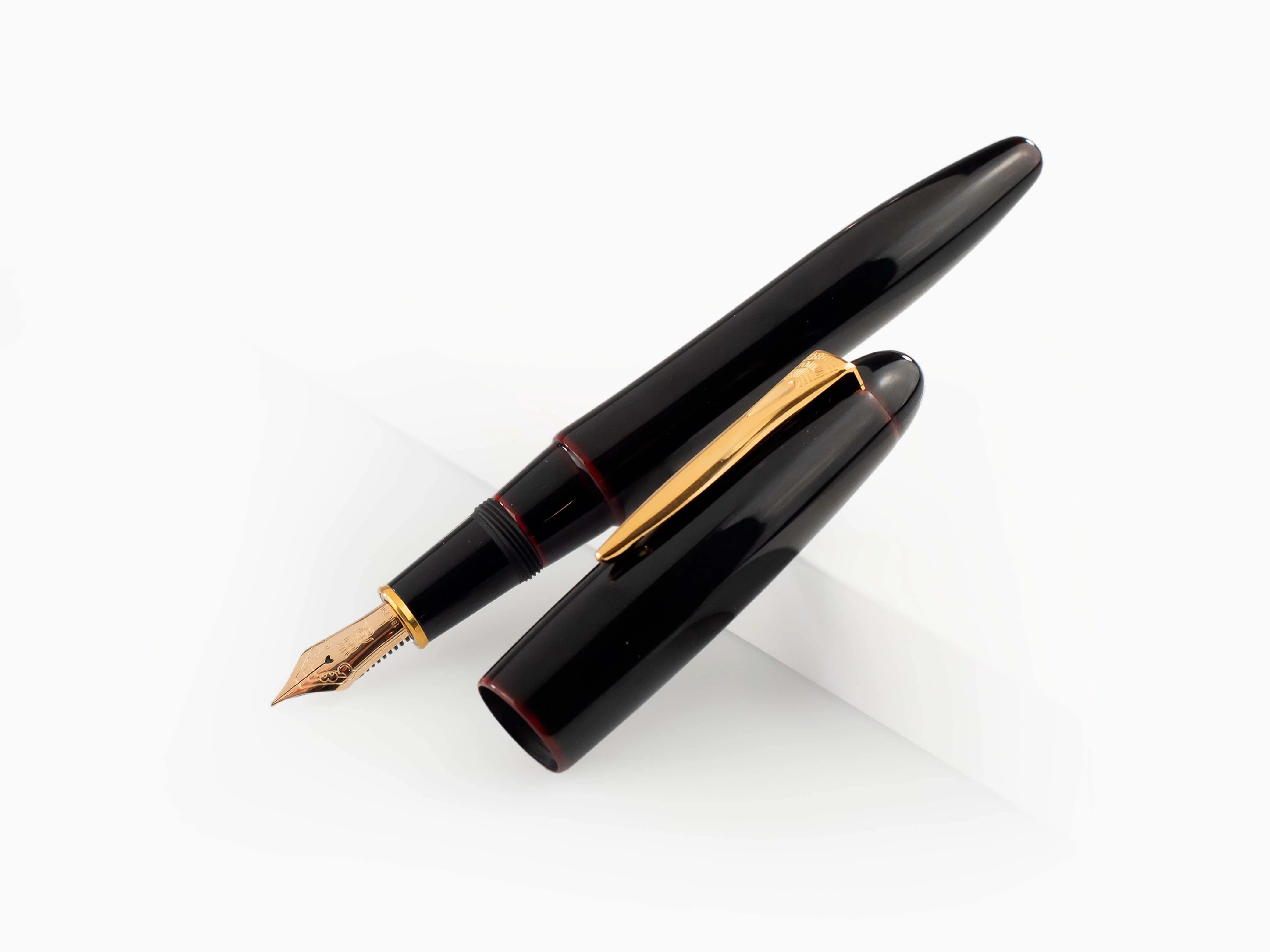 Platinum Izumo Fountain Pen, Red, Ebonite, Tamenuri PIZ-55000-28 - Image 4