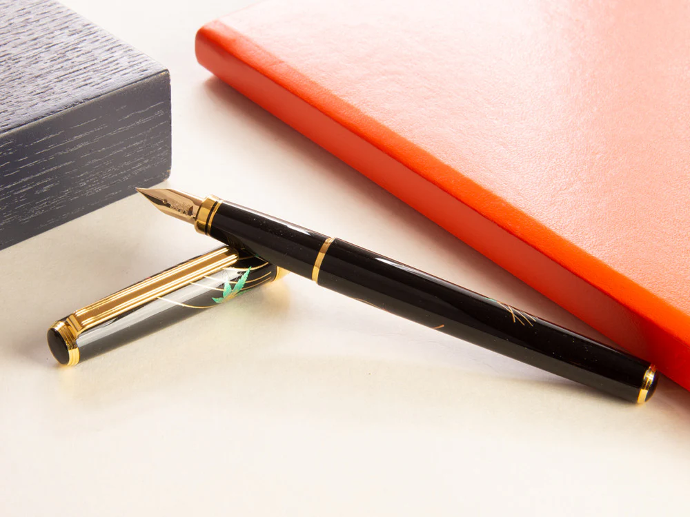Platinum Kanazawa Maki-e Changing Autumn Leaves Fountain Pen - Image 5