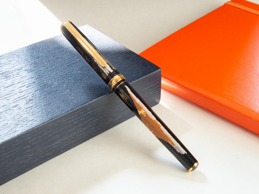 Platinum Kanazawa Maki-e  Red Mt. Fuji Fountain Pen - Image 3