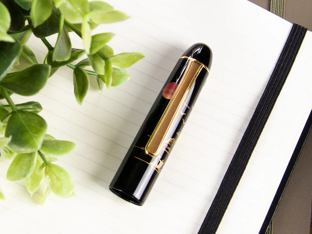 Platinum Urushi Maki-e Sansui Fountain Pen, Resin and urushi lacquer - Image 6