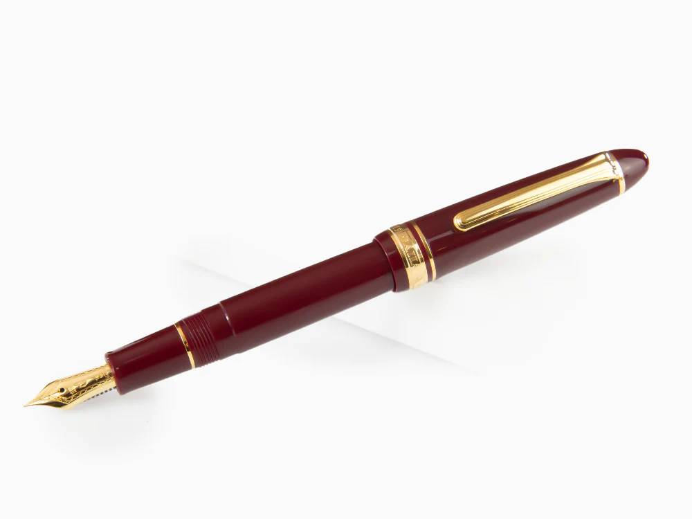 Sailor 1911 Standard Series Fountain Pen, Burgundy, Resin, Gold Trim - Image 5