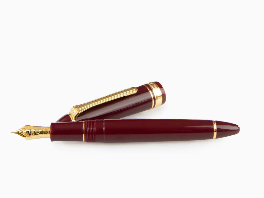 Sailor 1911 Standard Series Fountain Pen, Burgundy, Resin, Gold Trim - Image 7