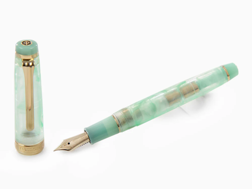 Sailor PG Veilio Pearl Mint Fountain Pen, 21k Gold, 11-5045-467 - Image 2