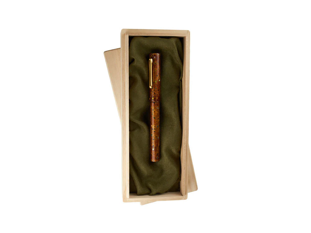 Taccia Autumn's Rustle Reserve LE Fountain Pen, Urushi lacquer - Image 4
