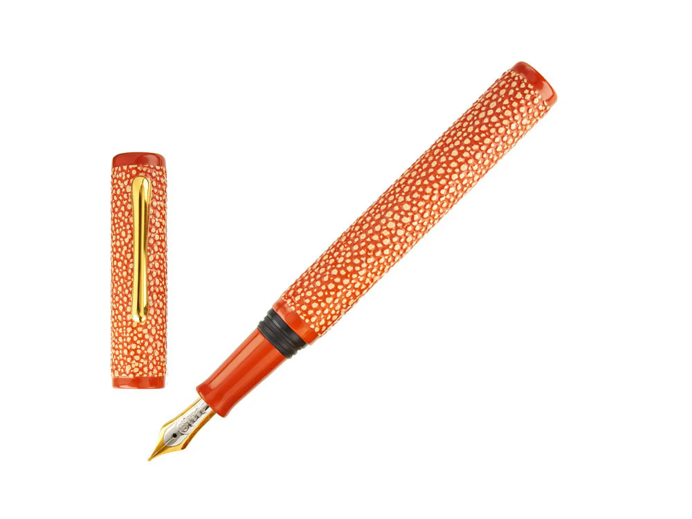 Taccia Reserve LE The Acuatic Coral Sea Fountain Pen, Urushi, Red - Image 2