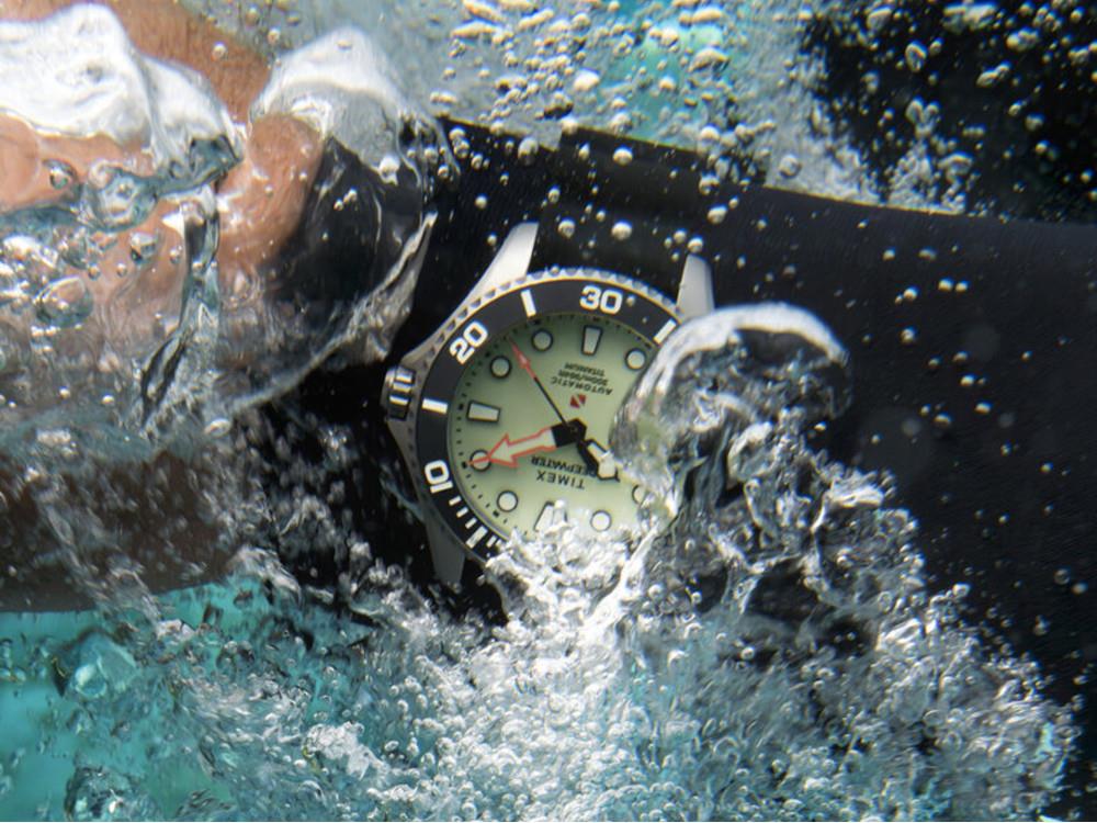 Timex DeepWater Meridian 300 HEV Automatic Watch, Titanium, 44 mm, TW2Y48300 - Image 5