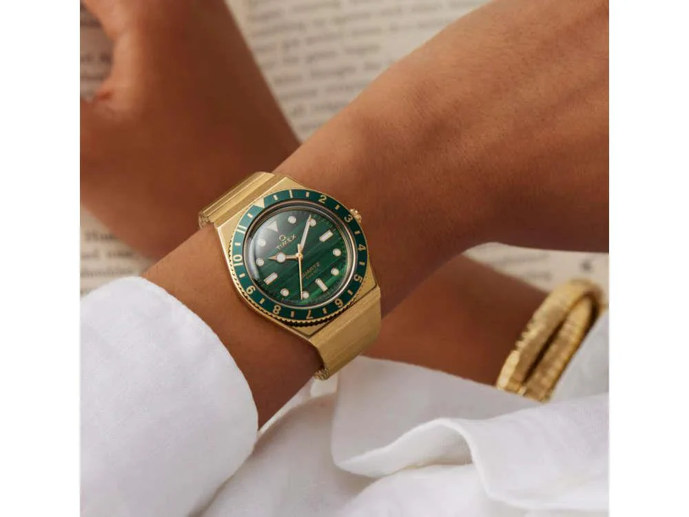 Timex Q Timex Women's Quartz Watch, Green, 36 mm, TW2V92200 - Image 7