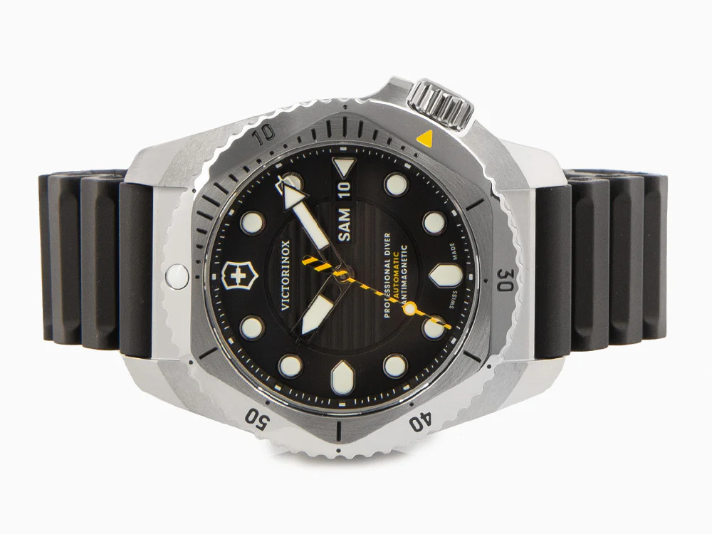 Victorinox Dive Pro Automatic Watch, Black, 43 mm, 30 atm, Day, V241994 - Image 7