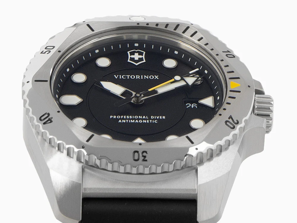 Victorinox Dive Pro Quartz Watch, Black, 43 mm, V241990 - Image 8